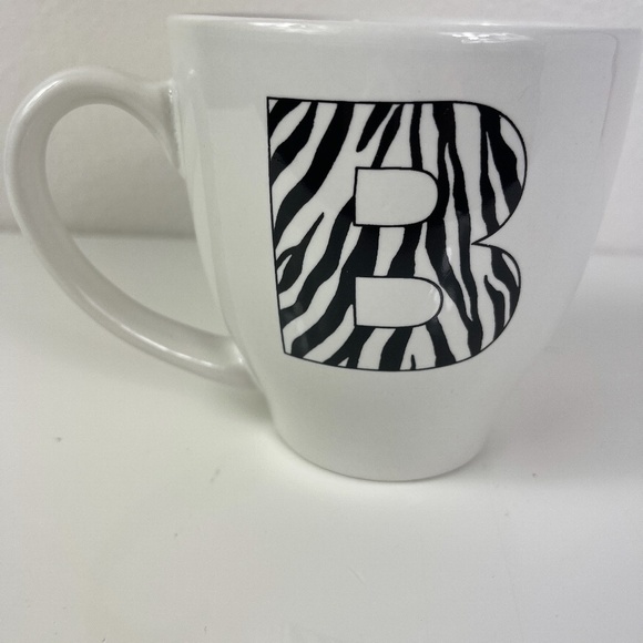 Home‎ Essentials large MUG "B" with zebra print - Picture 3 of 7